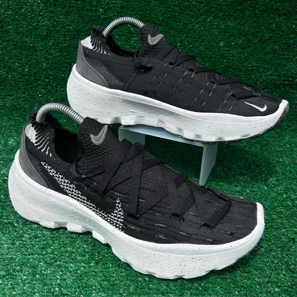 Size 10 - Nike Space Hippie 04 Oreo DA2725 001 Womens Shoes Sneakers